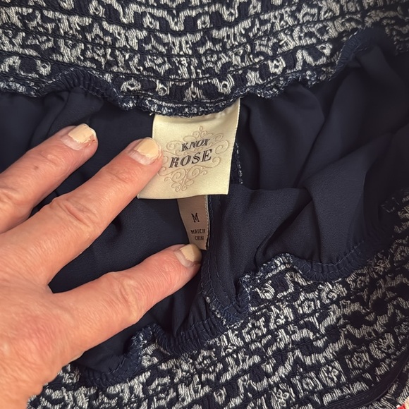 Knox Rose Batik Patterned Shorts - Picture 3 of 6